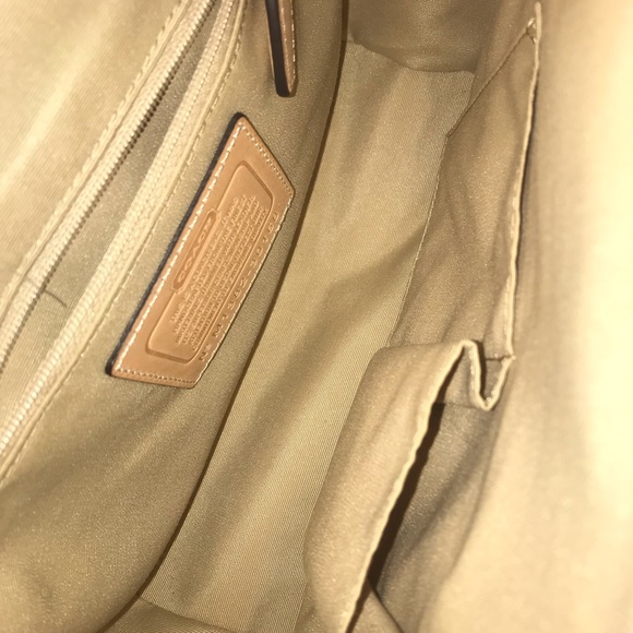 Coach Handbag/Crossbody - Picture 6 of 8